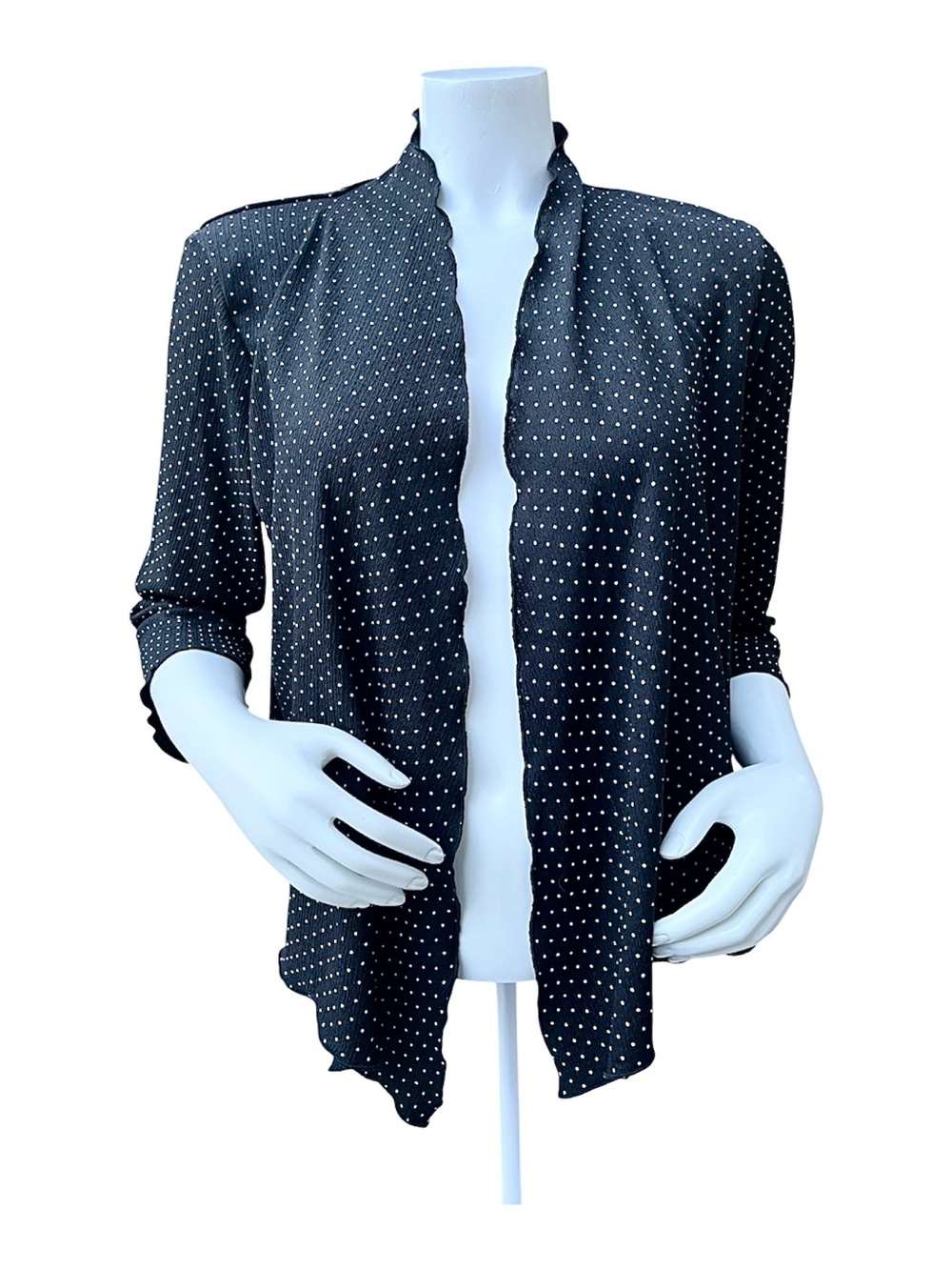 VTG Black and White Scalloped Edge Shrug Jacket Size L